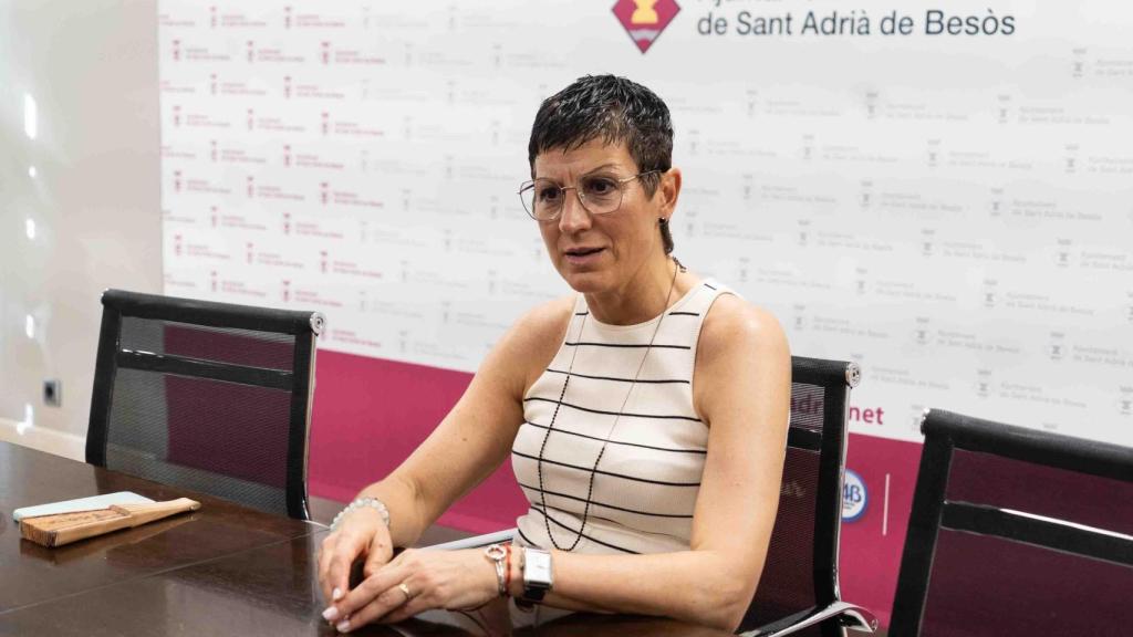 Filo Cañete durante la entrevista con Metrópoli