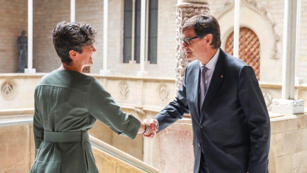 Imagen de Alba Bou y Salvador Illa tras la reunión sobre la ampliación del aeropuerto