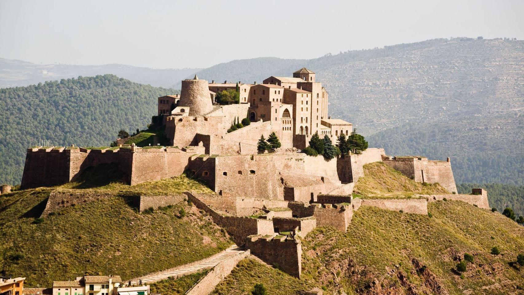 Castillo medieval de Cardona, uno de los pueblos con más historia de Barcelona