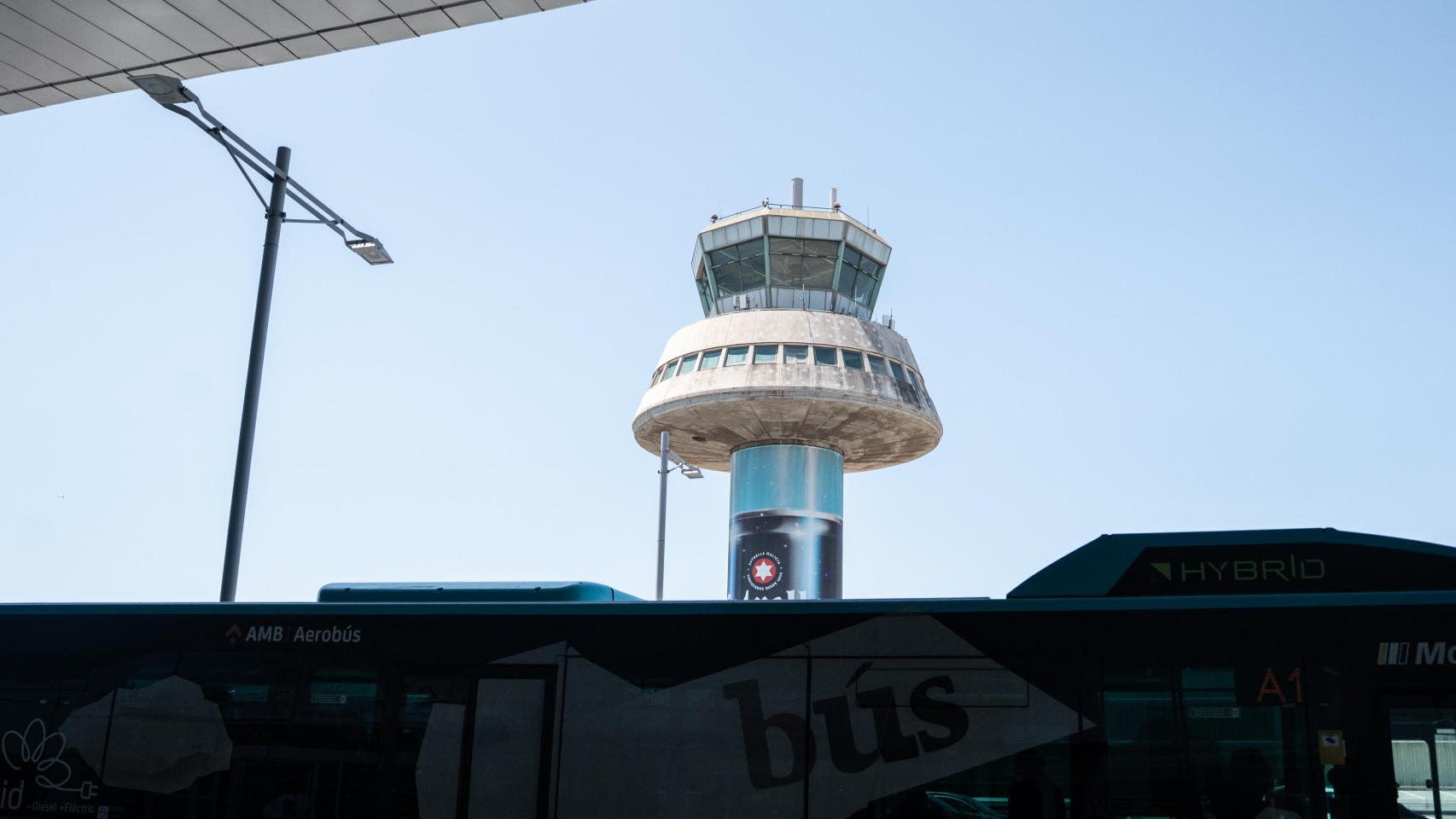 Imagen de archivo de la antigua torre de control del Aeropuerto de El Prat