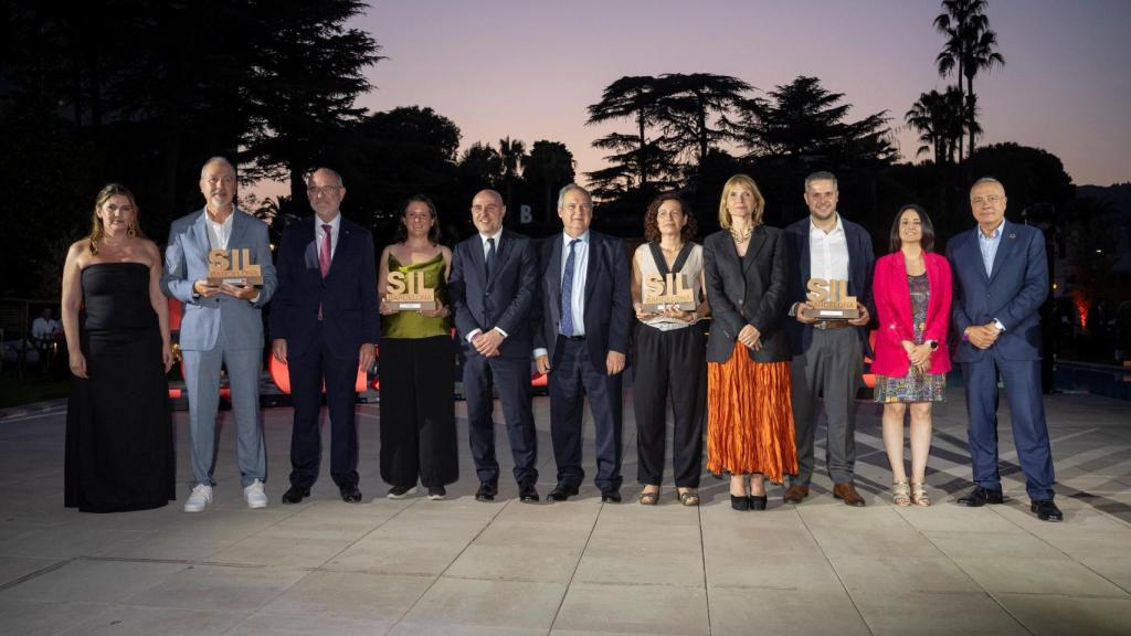 Consum, ControlT, Decathlon y SEAT, premiadas en la Nit de la Logística del SIL 2025