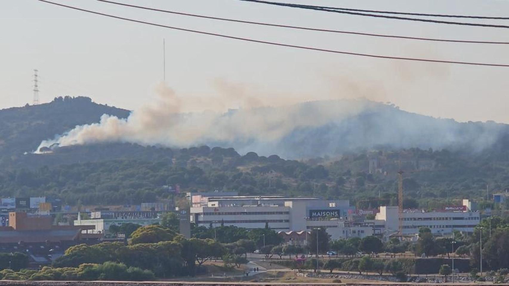 Incendio en la Serralada de la Marina de Badalona