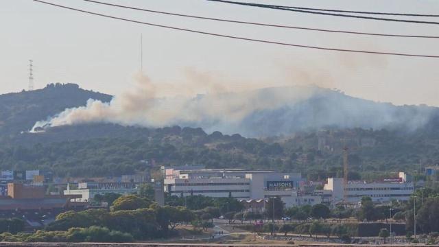 Incendio en la Serralada de la Marina de Badalona