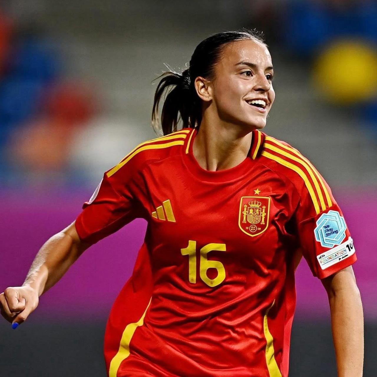 Clara Serrajordi con la selección española sub17