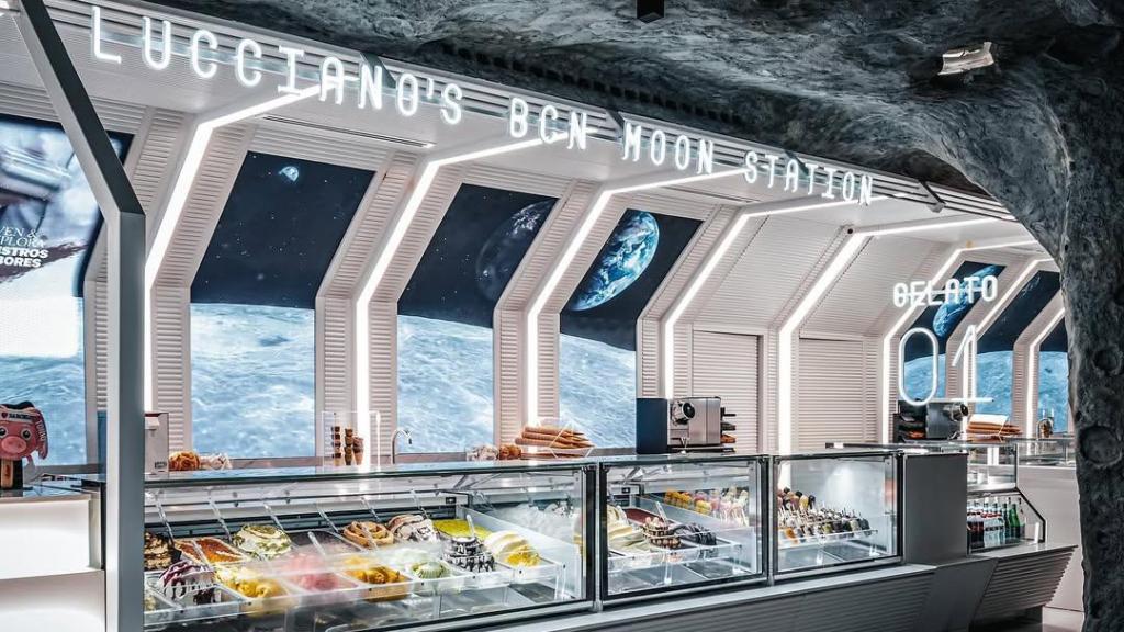 Heladería LUCCIANO’S THE MOON en la calle Ferran