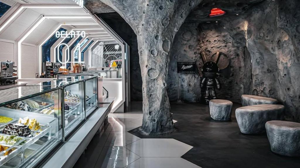 Heladería LUCCIANO’S THE MOON en la calle Ferran