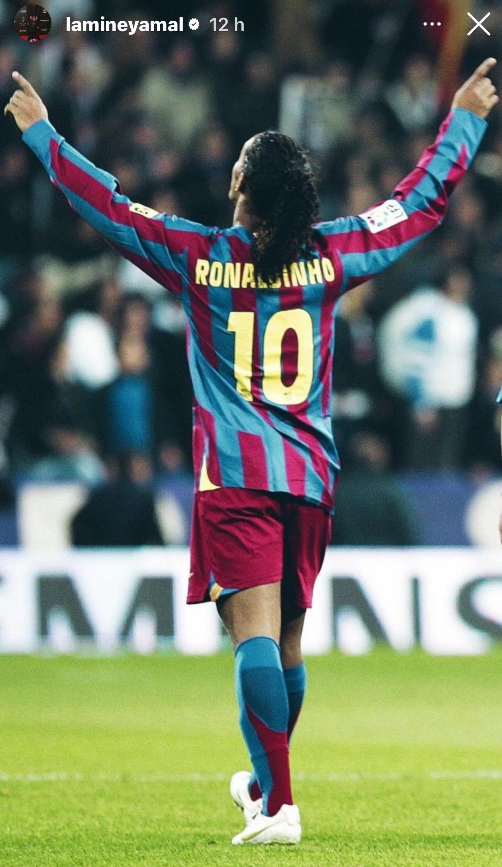 La historia de Lamine Yamal  en Instagram con una fotografía de Ronaldinho