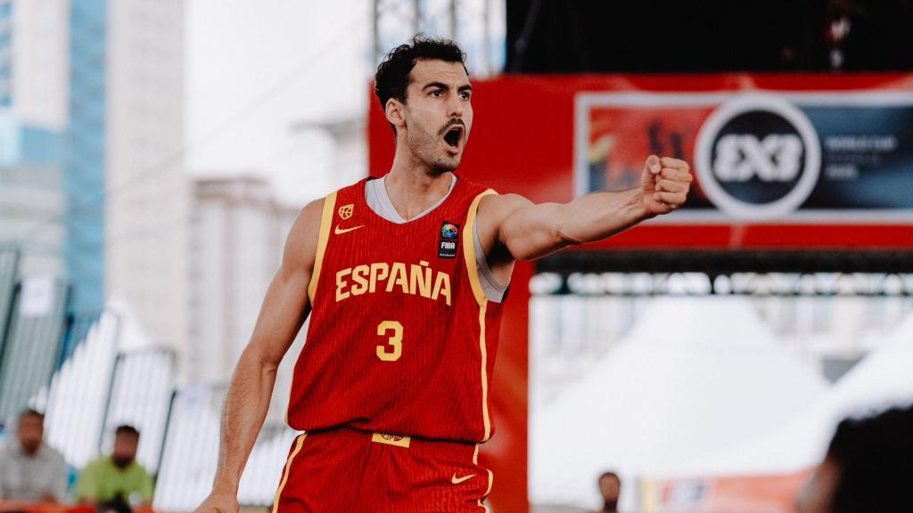 Guim Expósito, durante la final del Mundial de baloncesto 3x3 en Ulán Bator, donde España se proclamó campeona del mundo por primera vez