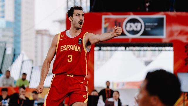 Guim Expósito, durante la final del Mundial de baloncesto 3x3 en Ulán Bator, donde España se proclamó campeona del mundo por primera vez