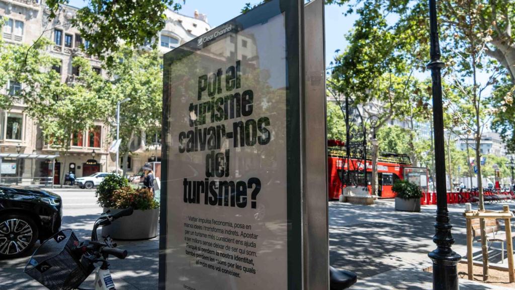 Cartell al passeig de Gràcia