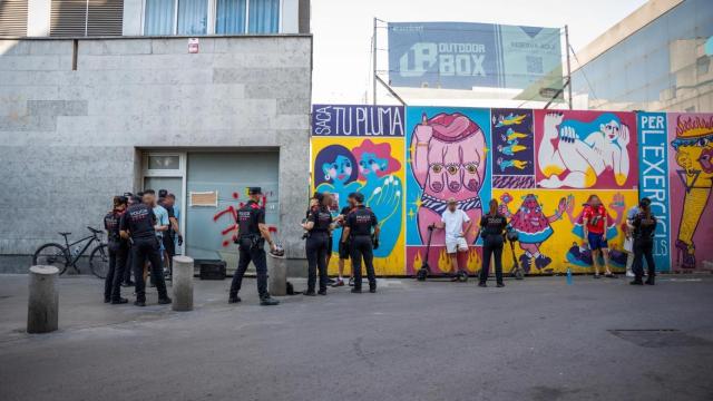 'Pla Kanpai' en Ciutat Vella: los Mossos d'Esquadra actúan contra la multirreincidencia en el Raval