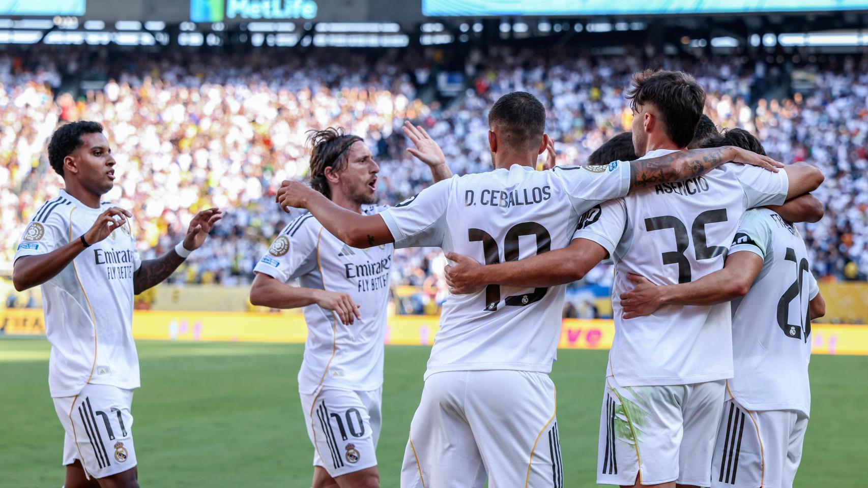 La celebración del Real Madrid durante la victoria contra el Borussia Dortmund en el Mundial de Clubes