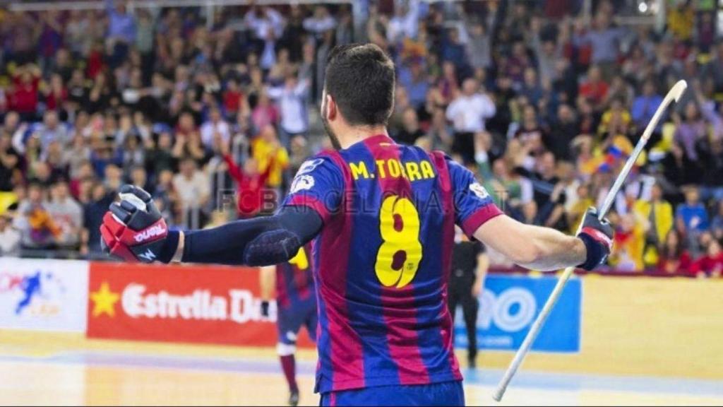 Marc Torra en un partido con el Barça de hockey patines