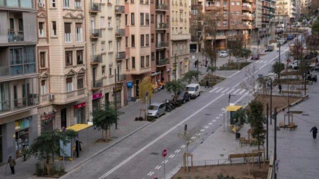 Calle de Pi i Margall tras su reurbanización