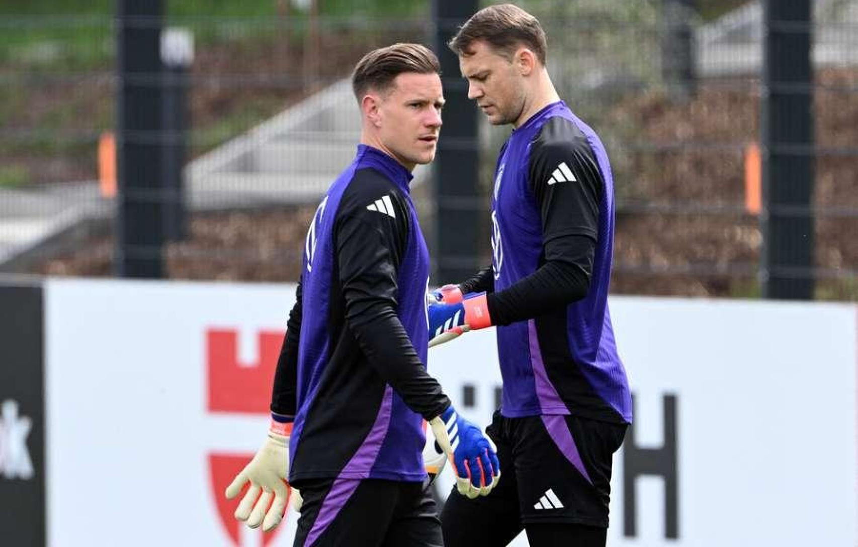 Ter Stegen y Neuer en un entrenamiento con la selección alemana