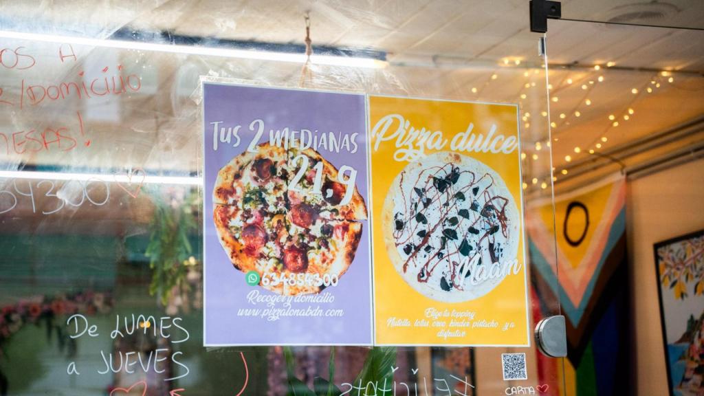 Carteles de 'Pizzalona'