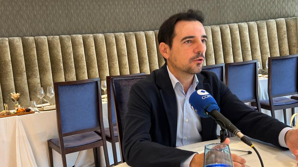 El alcalde de Castelldefels, Manu Reyes, en l'entrevista amb Cope i 'Metròpoli'