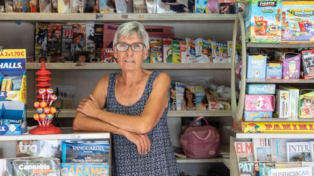 Maria Àngels, la última quiosquera de Sant Adrià