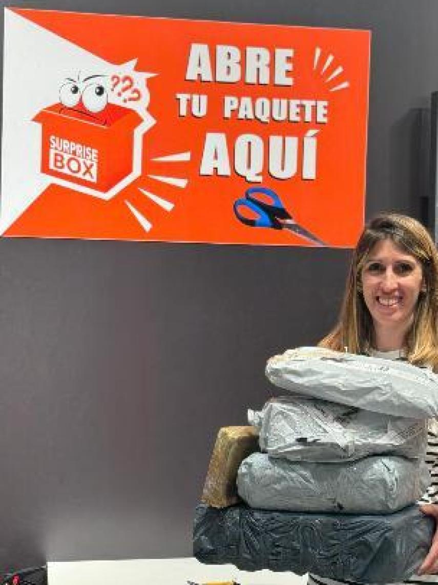 Surprise Box en imagen de archivo de redes sociales