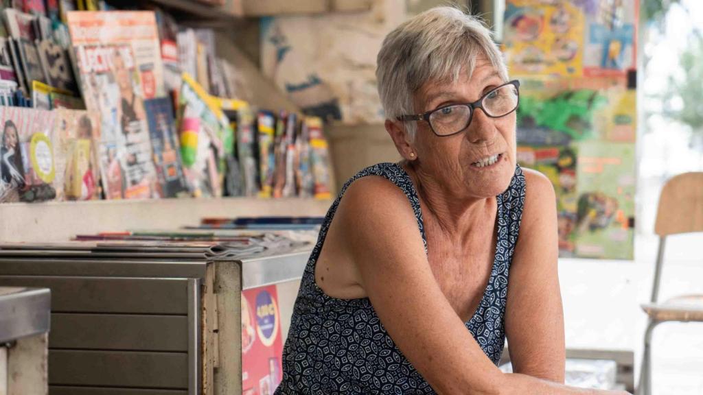 Maria Àngels, la última quiosquera de Sant Adrià
