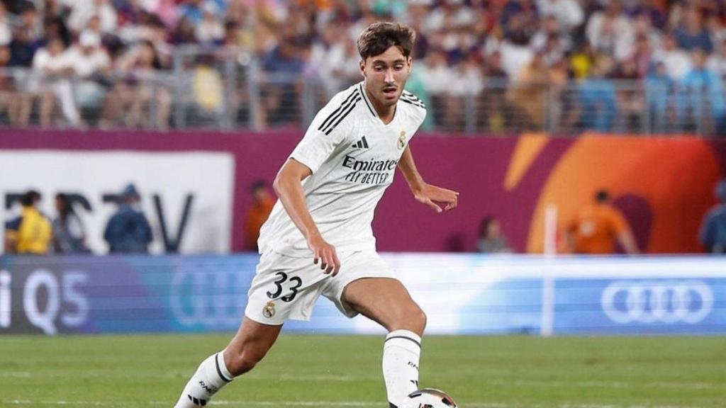 Rafa Obrador en su debut con el primer equipo del Real Madrid