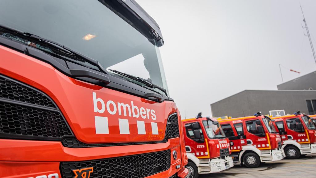 Varios camiones de los Bombers de la Generalitat de Catalunya
