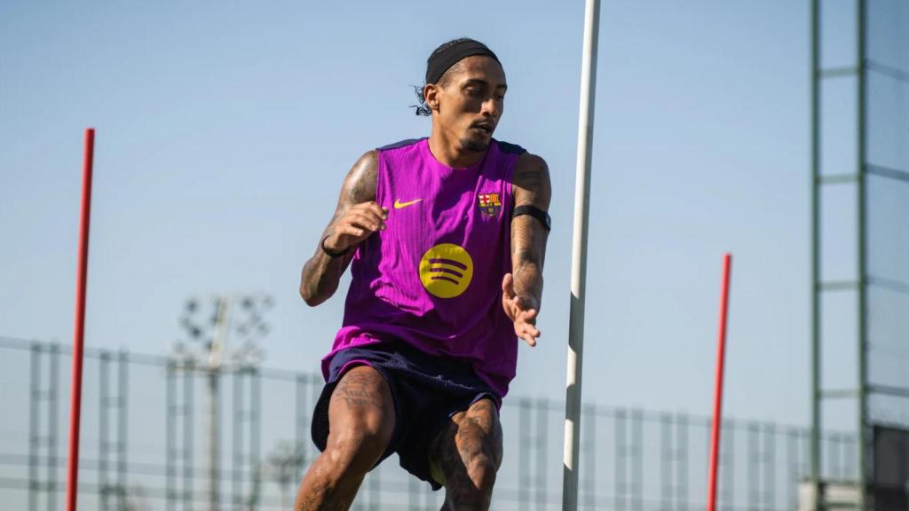 Raphinha completa el segundo entrenamiento del Barça en la pretemporada 2025-26