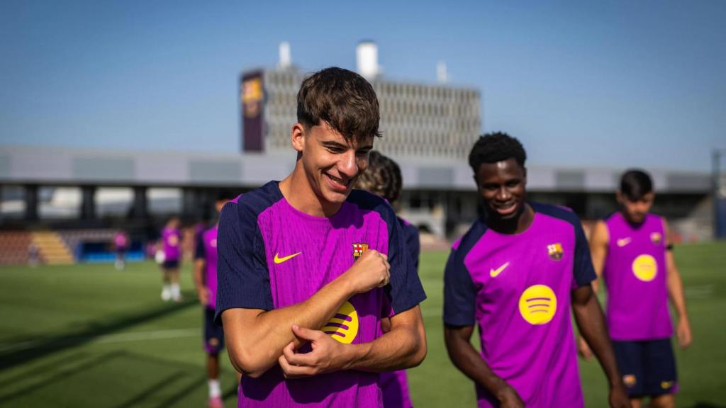 Jofre Torrens y Landry Farré en un entrenamiento con el primer equipo del Barça