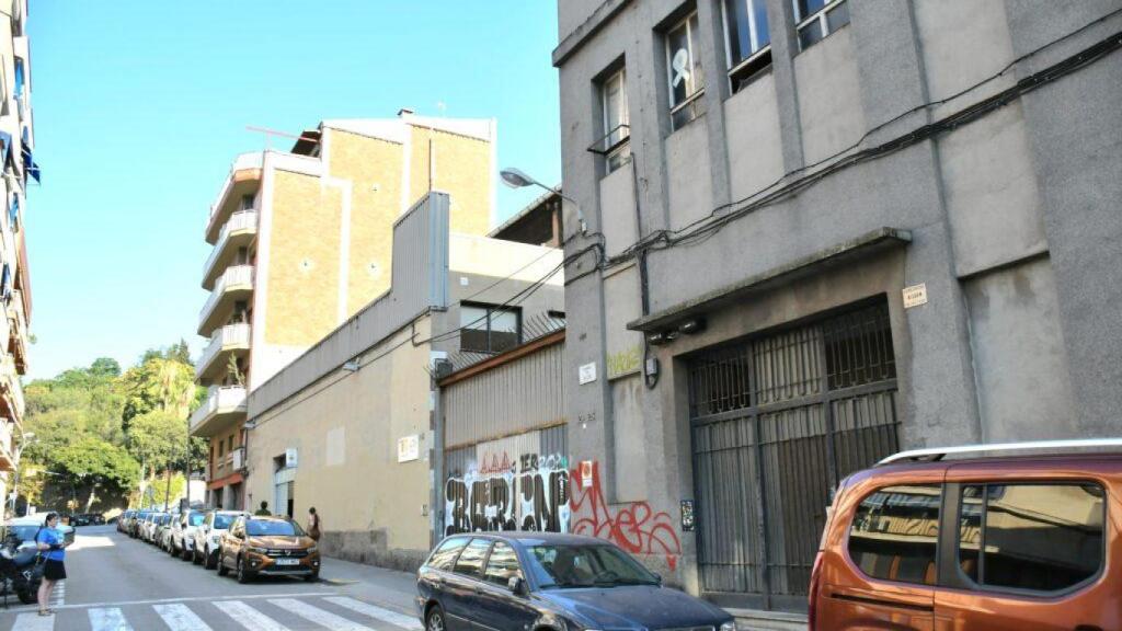La calle donde se instalará el nuevo centro cultural de Poble sec