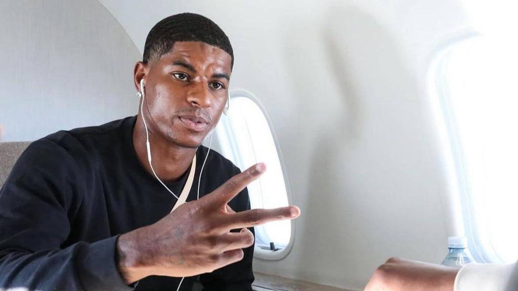 Rashford en el avión dirección a Barcelona