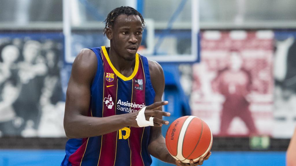 Ibou Badji en su etapa con el Barça de basket