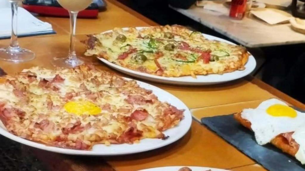 Unes pizzes al Neruca de Badalona