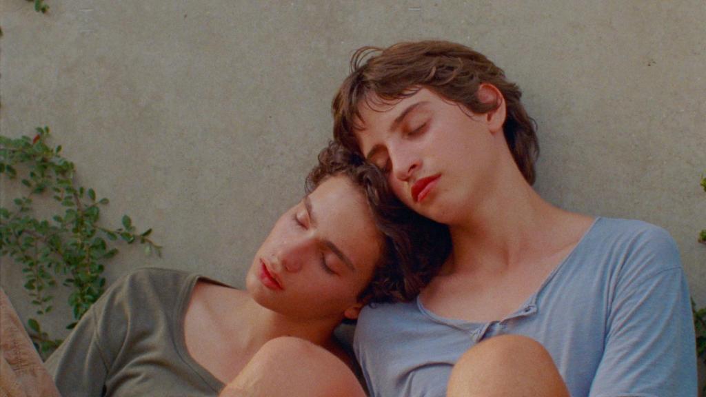 Fotograma de 'Estrany Riu'