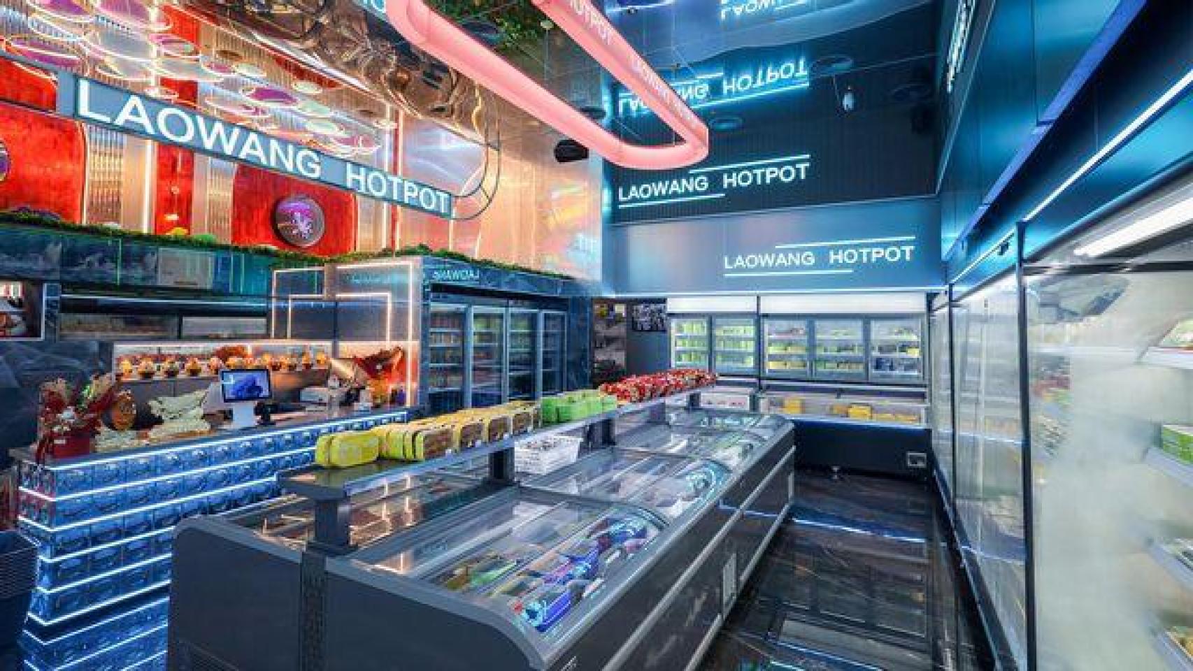 Interior de Laowang Hotpot en el 'Chinatown' de Badalona