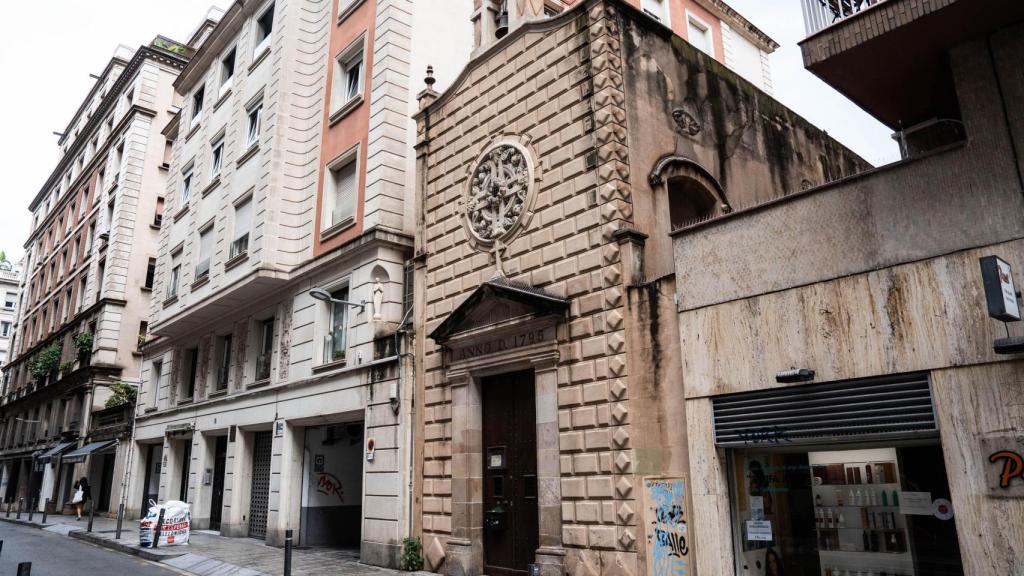 Exterior de la Capilla de Nuestra Señora de la Merced y San Pedro Apóstol