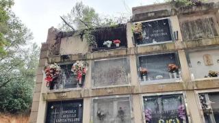 Barcelona derriba 3.000 sepulturas del cementerio de Collserola por peligro de derrumbe 