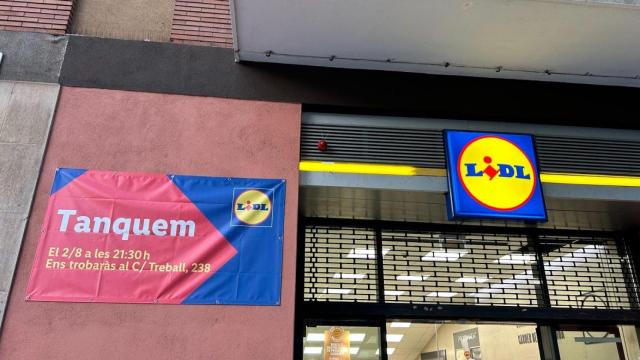 El LIDL de la calle Bac de Roda que está apunto de cerrar