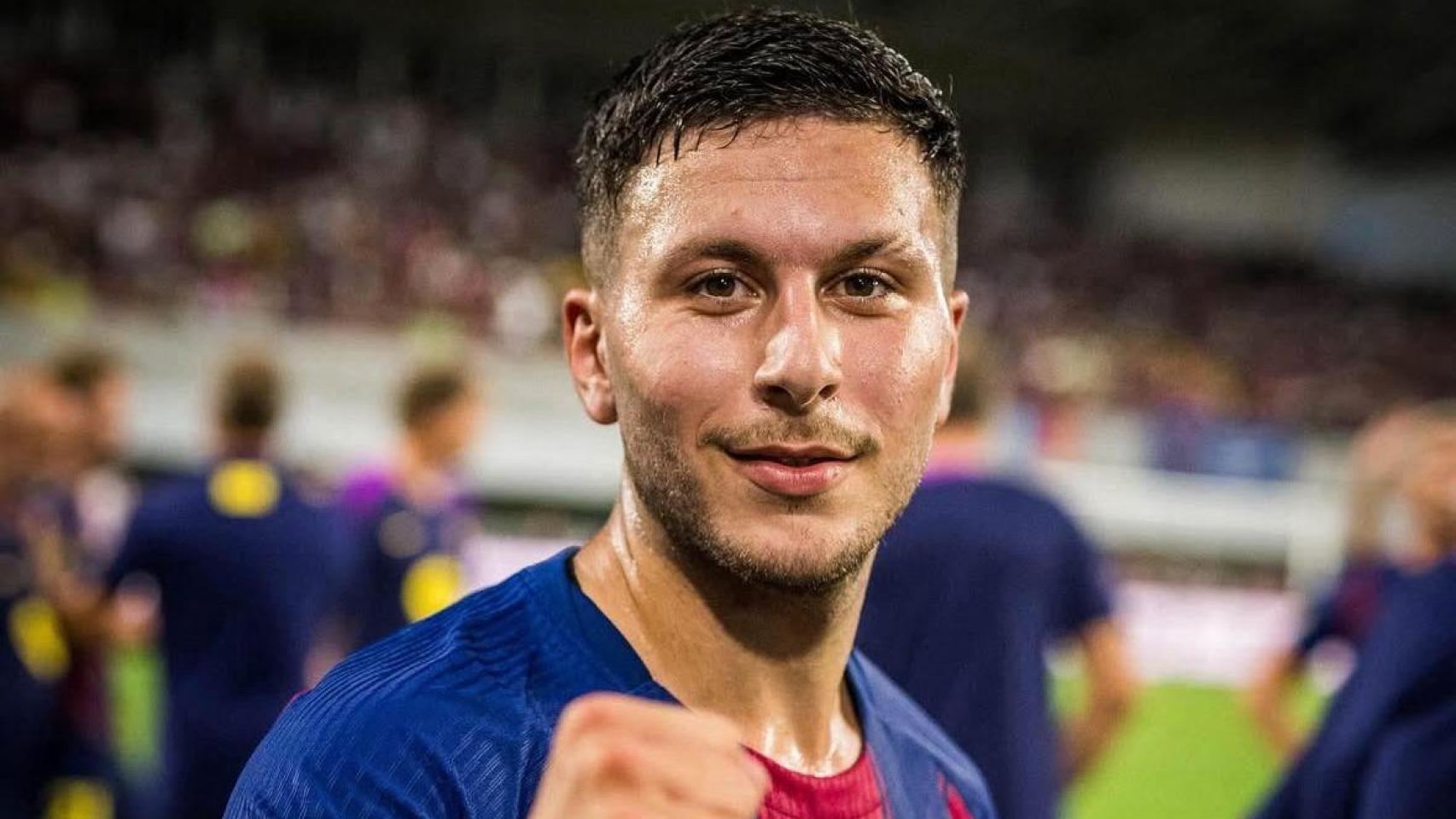 Roony Bardghji usando la pulsera Whoop