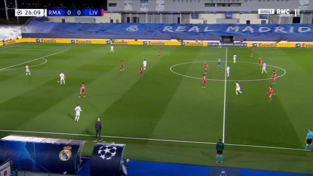 El Real Madrid disputa un partido de la Champions League 2020-21 contra el Liverpool en el Estadio Alfredo Di Stéfano
