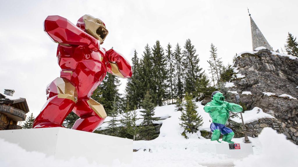 Esculturas de Richard Orlinski en las pistas de esquí de Courchevel