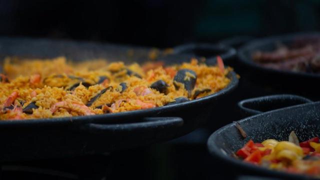 Primer plano de una paella