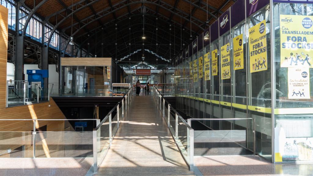 Accés al Mercat de la Concepció on obrirà el futur Lidl