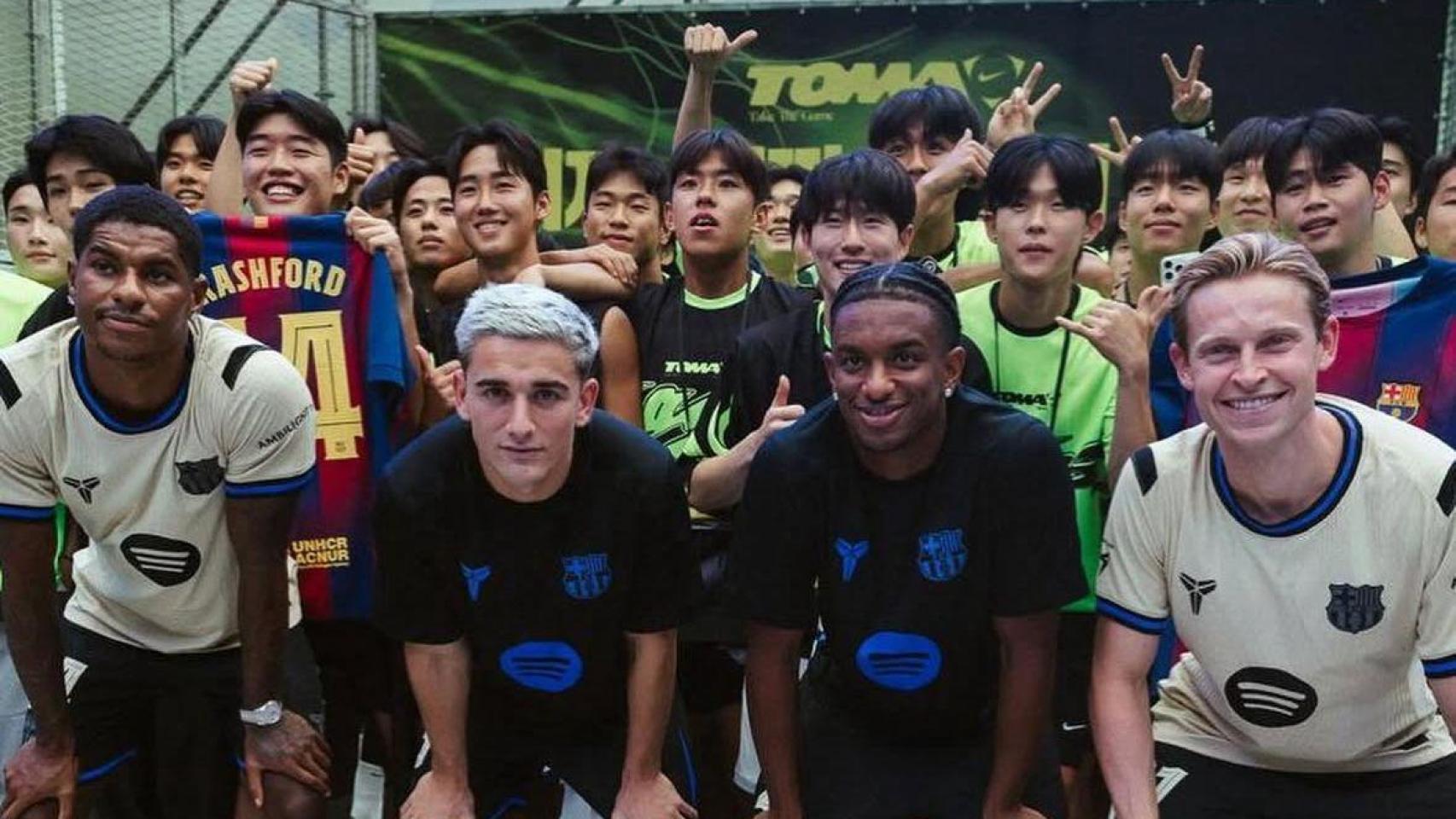 Marcus Rashford, Gavi, Frenkie de Jong y Alejandro Balde en un acto de Nike en Seúl