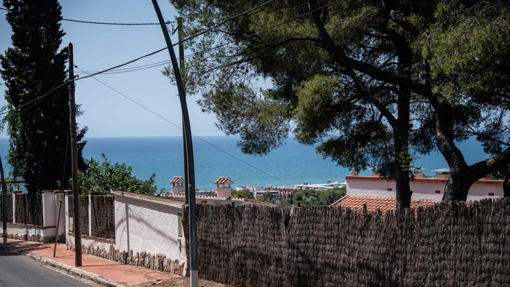 Vistes al mar des del barri de Bellamar, a Castelldefels