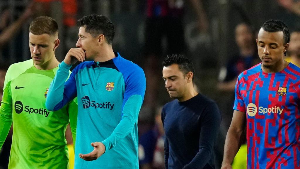 Ter Stegen, Lewandowski, Xavi Hernández y Jules Koundé tras perder contra el Bayern