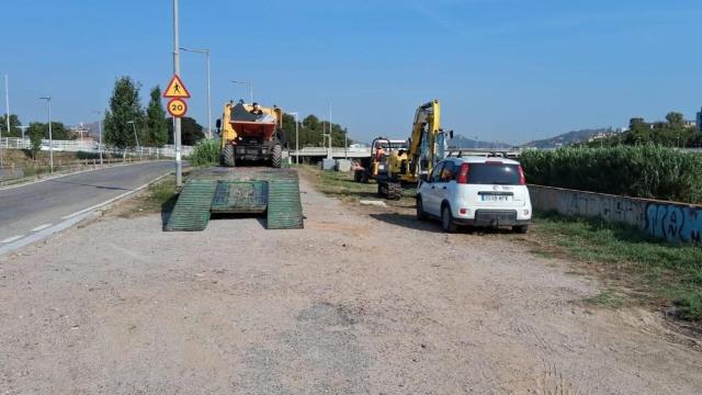 Las máquinas inician los trabajos de reforma en Sant Adrià