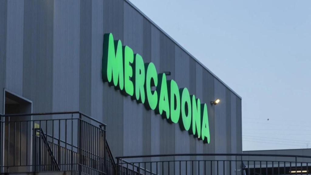 Letrero de un supermercado de Mercadona