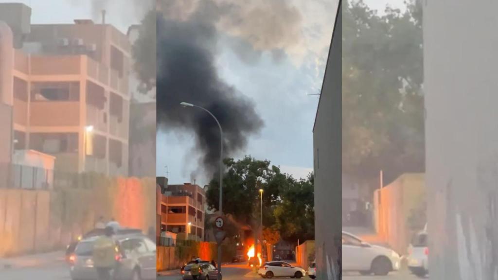 Un incendio en el polígono El Sot de Sant Adrià de Besòs deja un coche calcinado