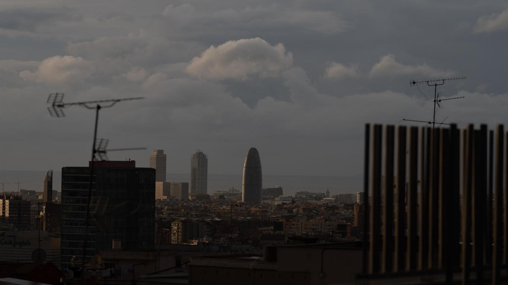 Panorámica de Barcelona desde el Mirador de Torre Baró, en Barcelona
