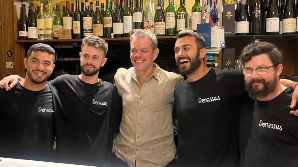 Matt Damon durant la seva visita al restaurant Denassus a Barcelona